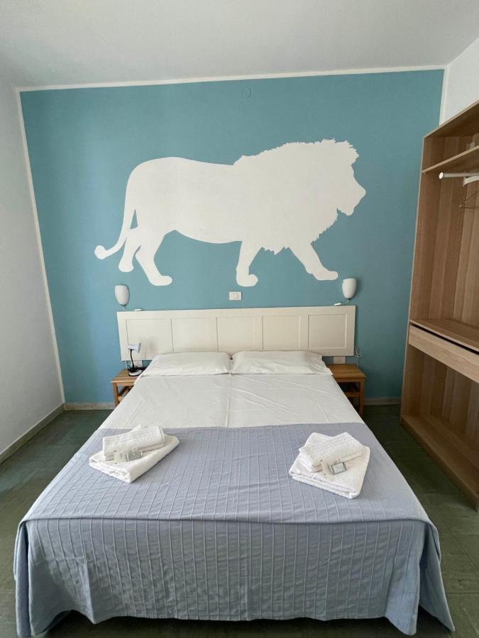 Hotel Aloha Cesenatico Kültér fotó