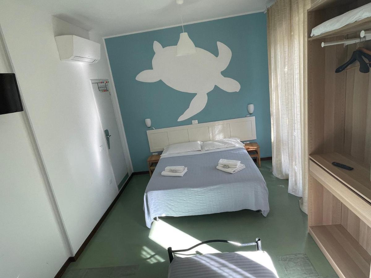 Hotel Aloha Cesenatico Kültér fotó