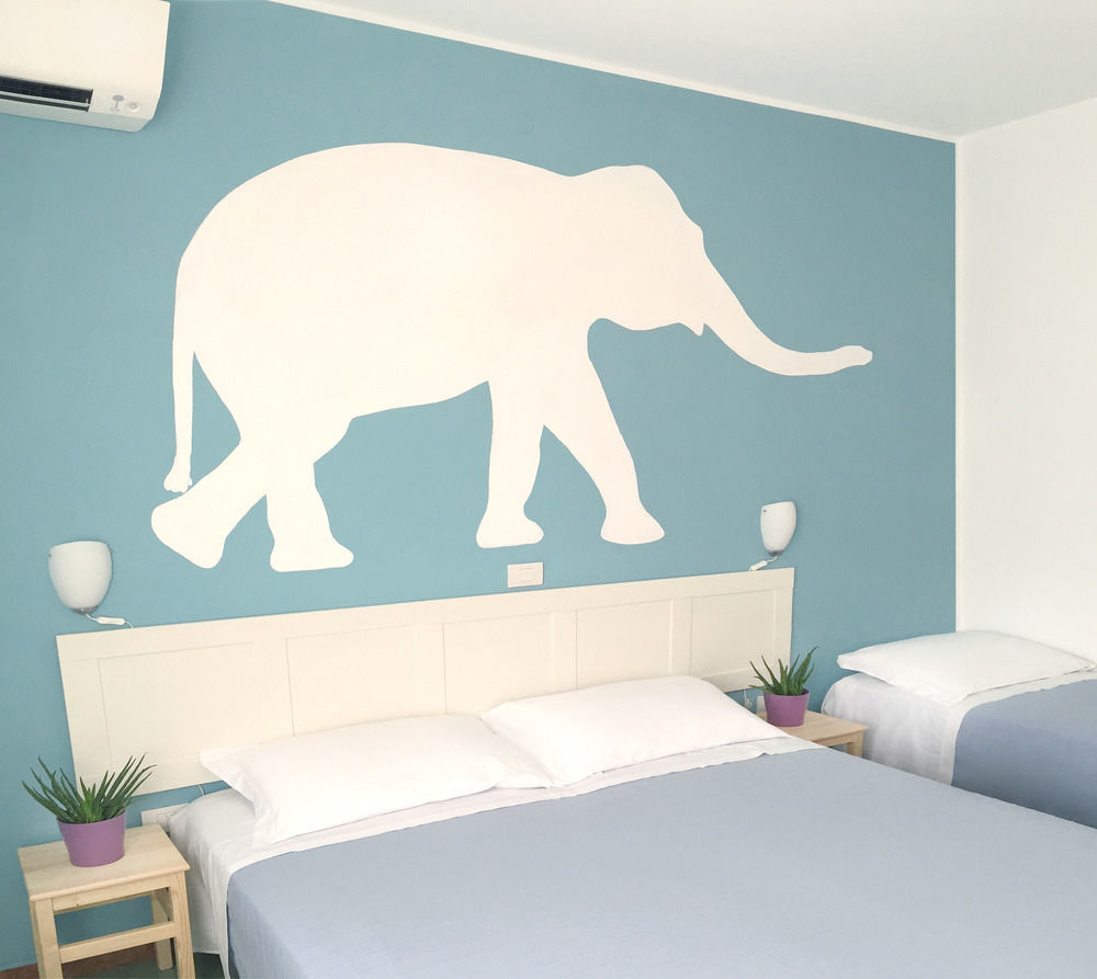 Hotel Aloha Cesenatico Kültér fotó