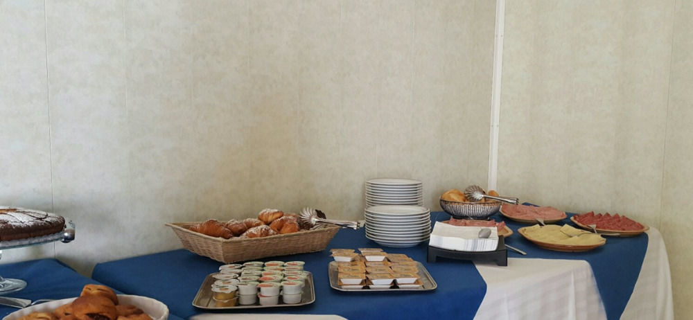 Hotel Aloha Cesenatico Kültér fotó