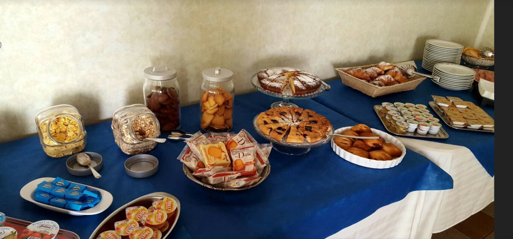 Hotel Aloha Cesenatico Kültér fotó